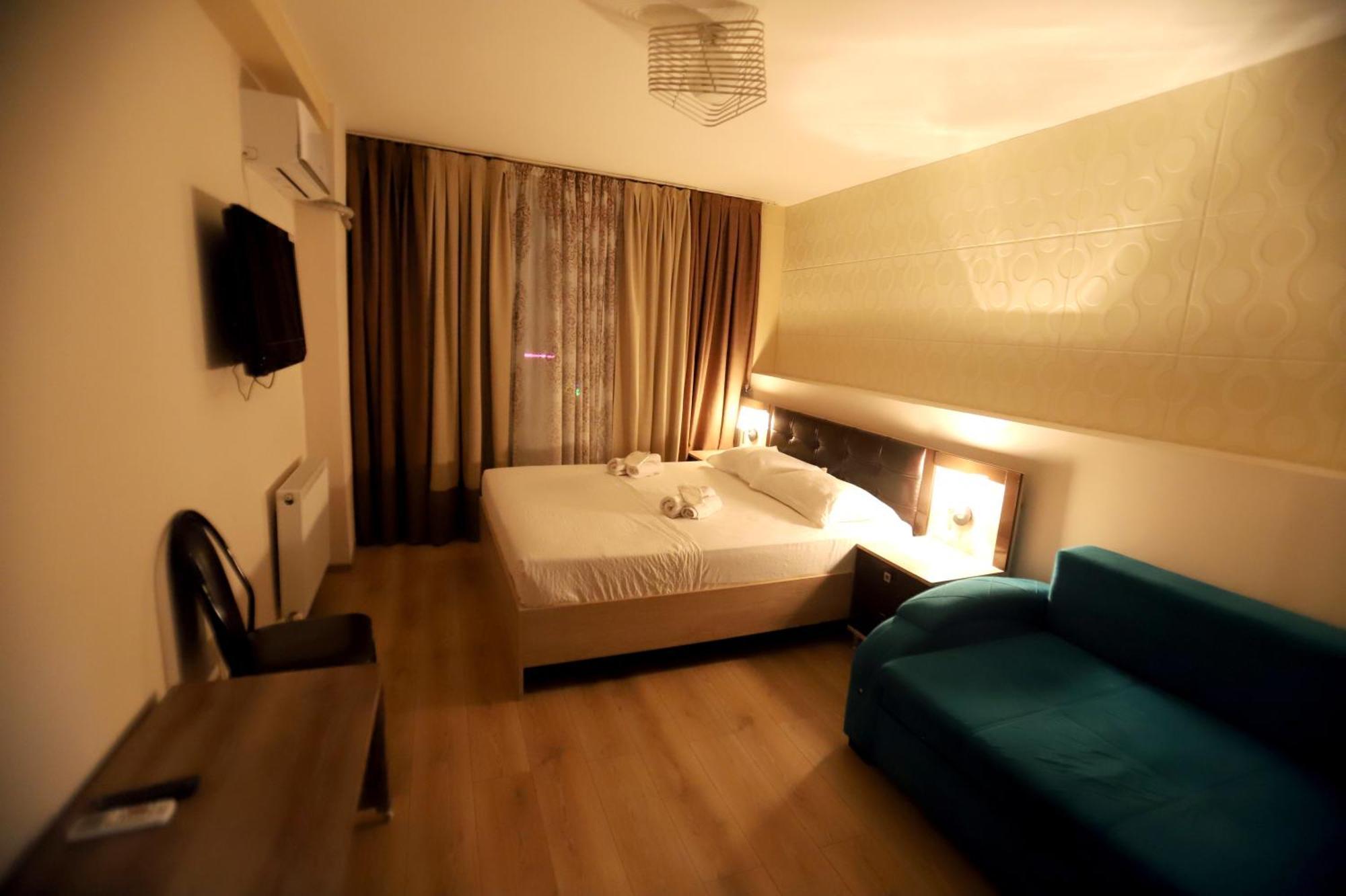 Hotel The K Tbilisi Esterno foto