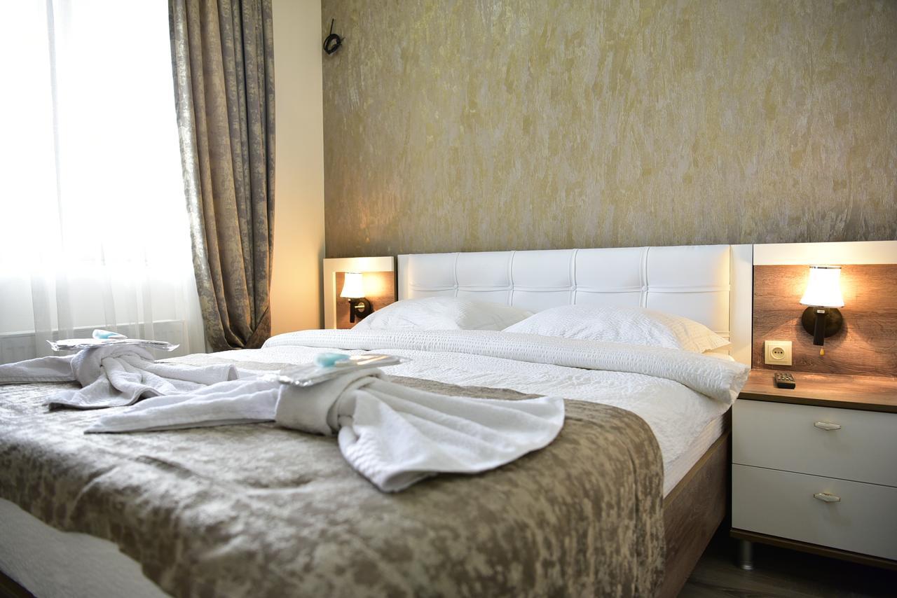 Hotel The K Tbilisi Esterno foto